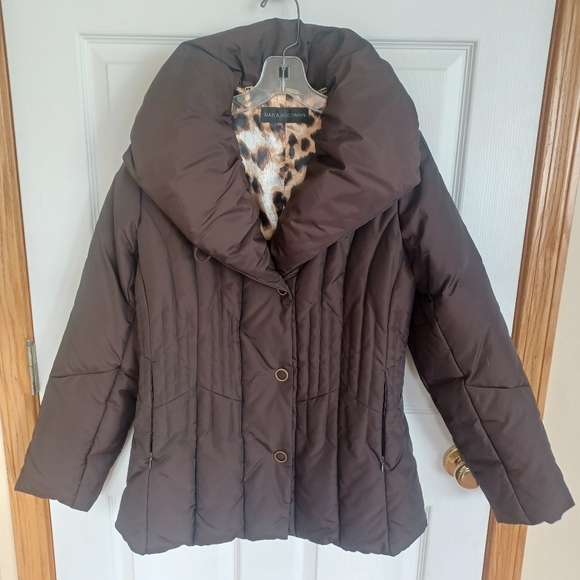DANA BUCHMAN FITTED WINTER COAT SIZE MEDIUM BROWN - Picture 3 of 12